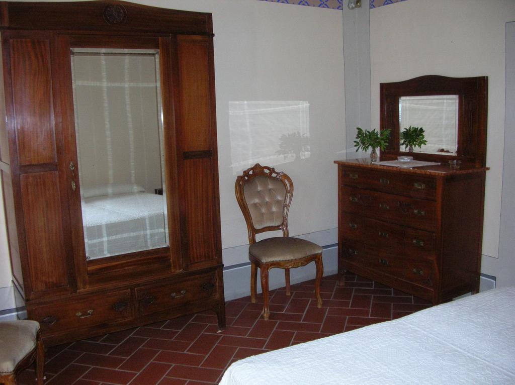 Borgo Vecchio Hotel Montalcino Værelse billede